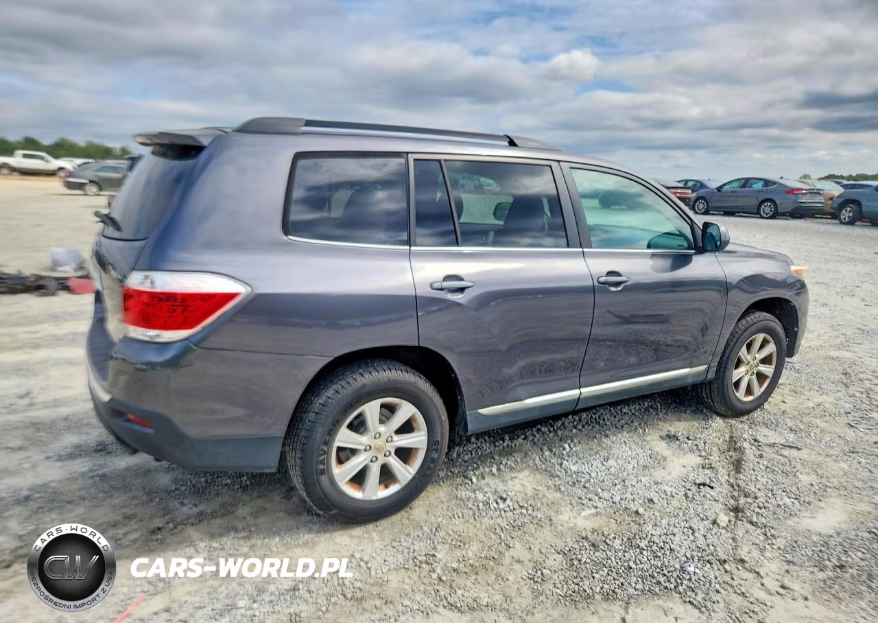 2013 Toyota Highlander Plus VIN:5TDZA3EH9DS046207 - 3