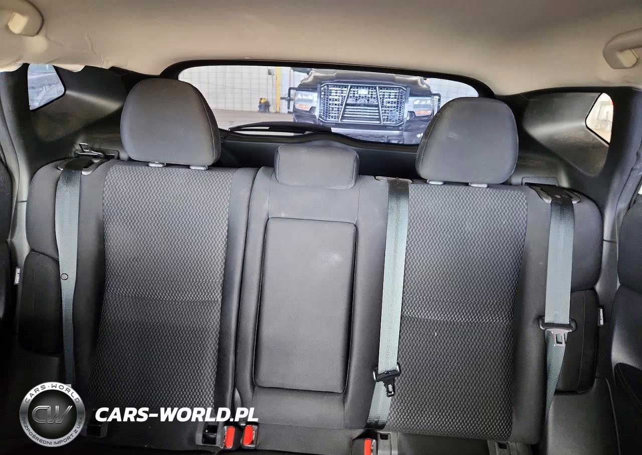 2021 Nissan Rogue Sport S VIN:JN1BJ1AV2MW302921 - 10