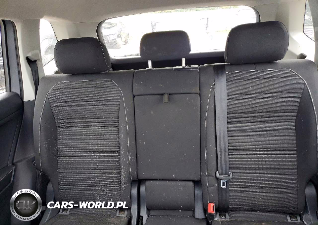2023 Volkswagen Tiguan S VIN:3VVFB7AX5PM122838 - 10