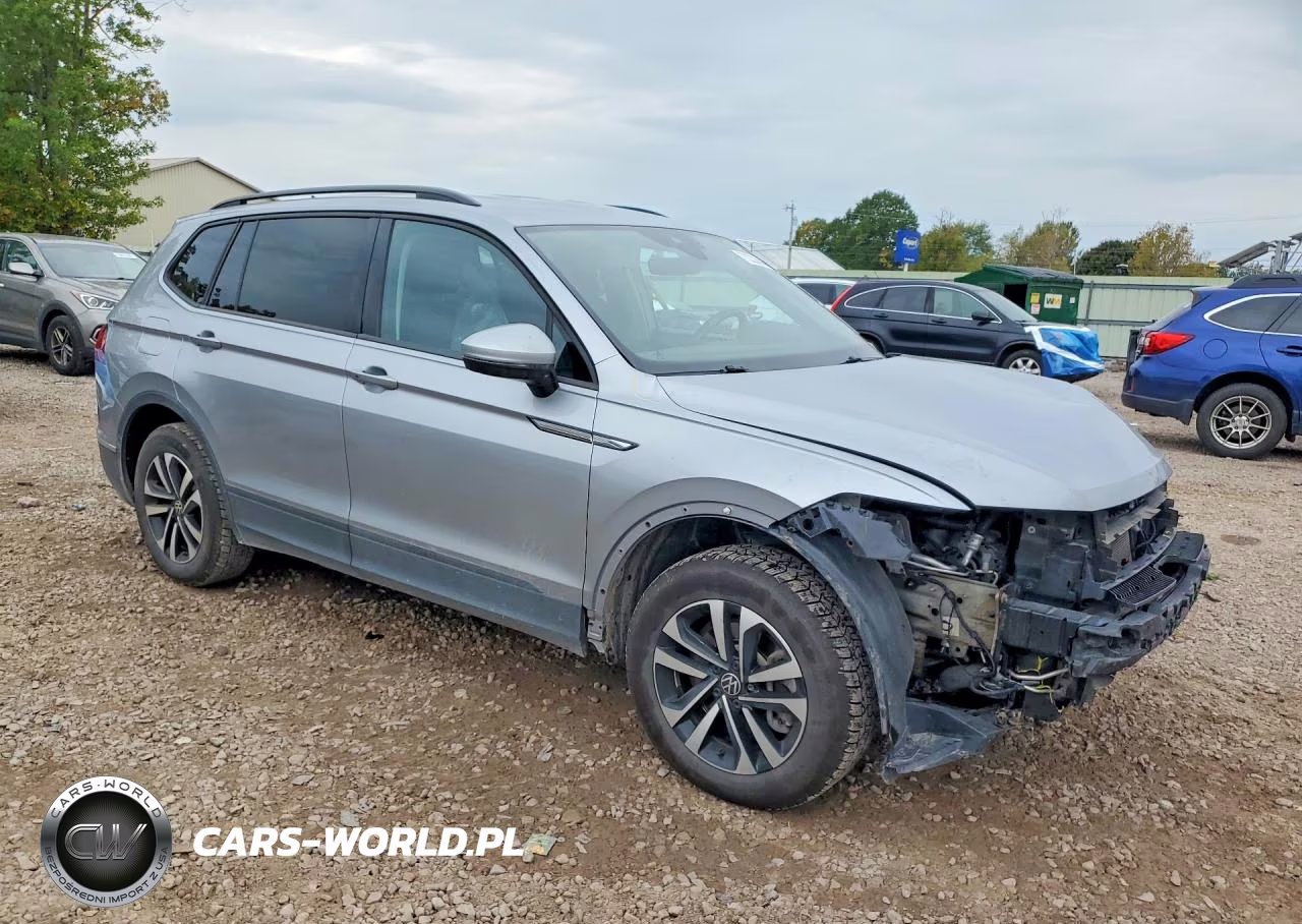 2023 Volkswagen Tiguan S VIN:3VVFB7AX5PM122838 - 4
