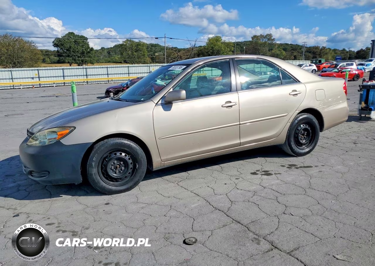 2004 Toyota Camry Le