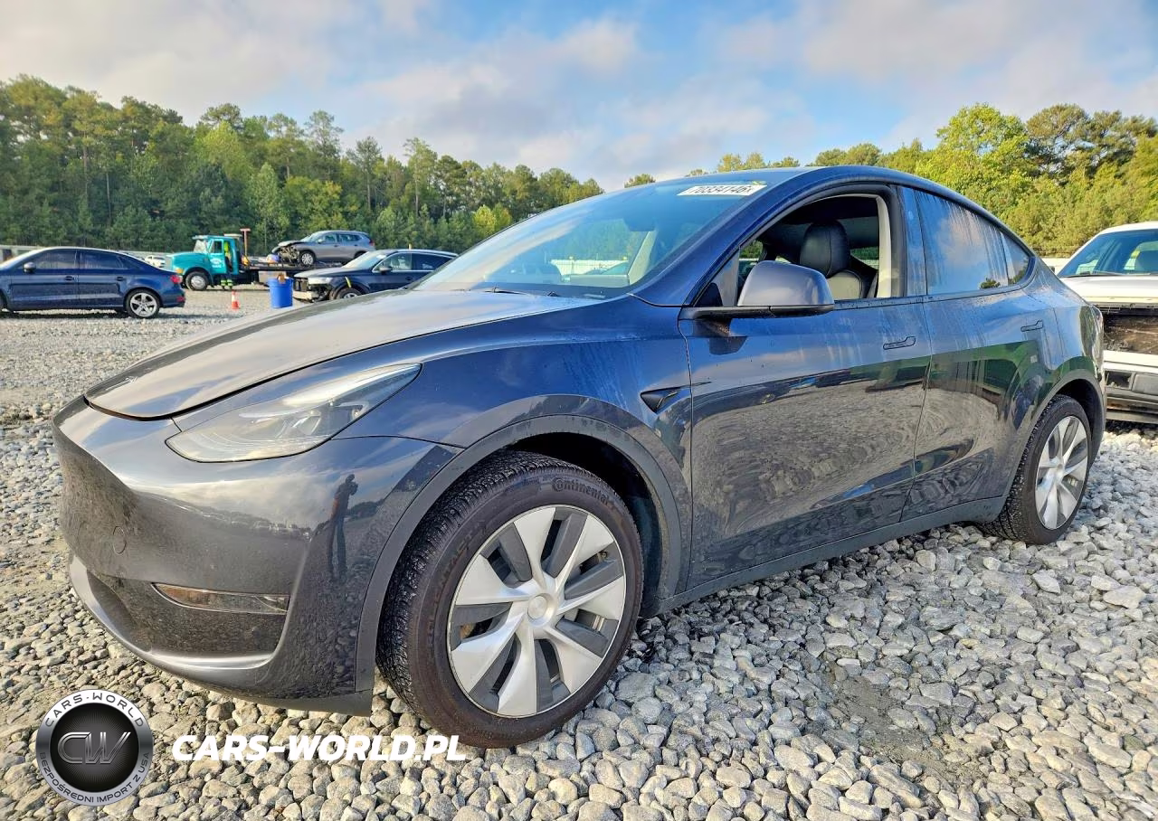 2024 Tesla Model Y – zdjęcie 1 z 12