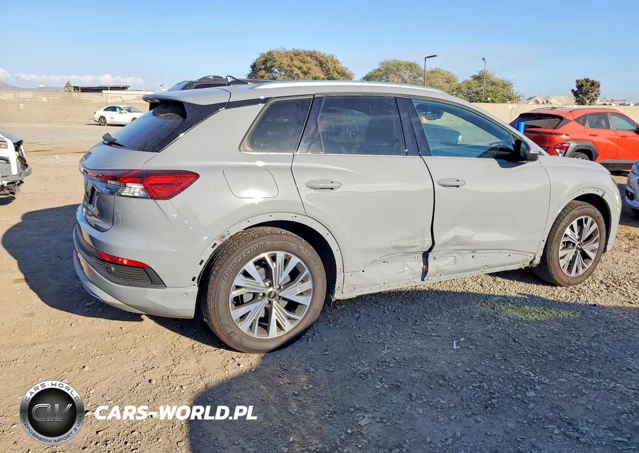 2023 Audi Q4 E-Tron Premium Plus VIN:WA1BCBFZ2PP018819 - 3