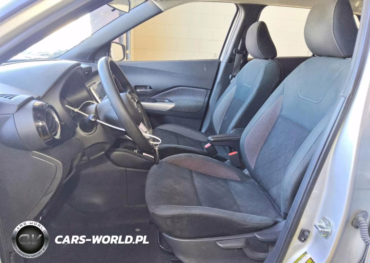 2020 Nissan Kicks Sv VIN:3N1CP5CV4LL554813 - 7