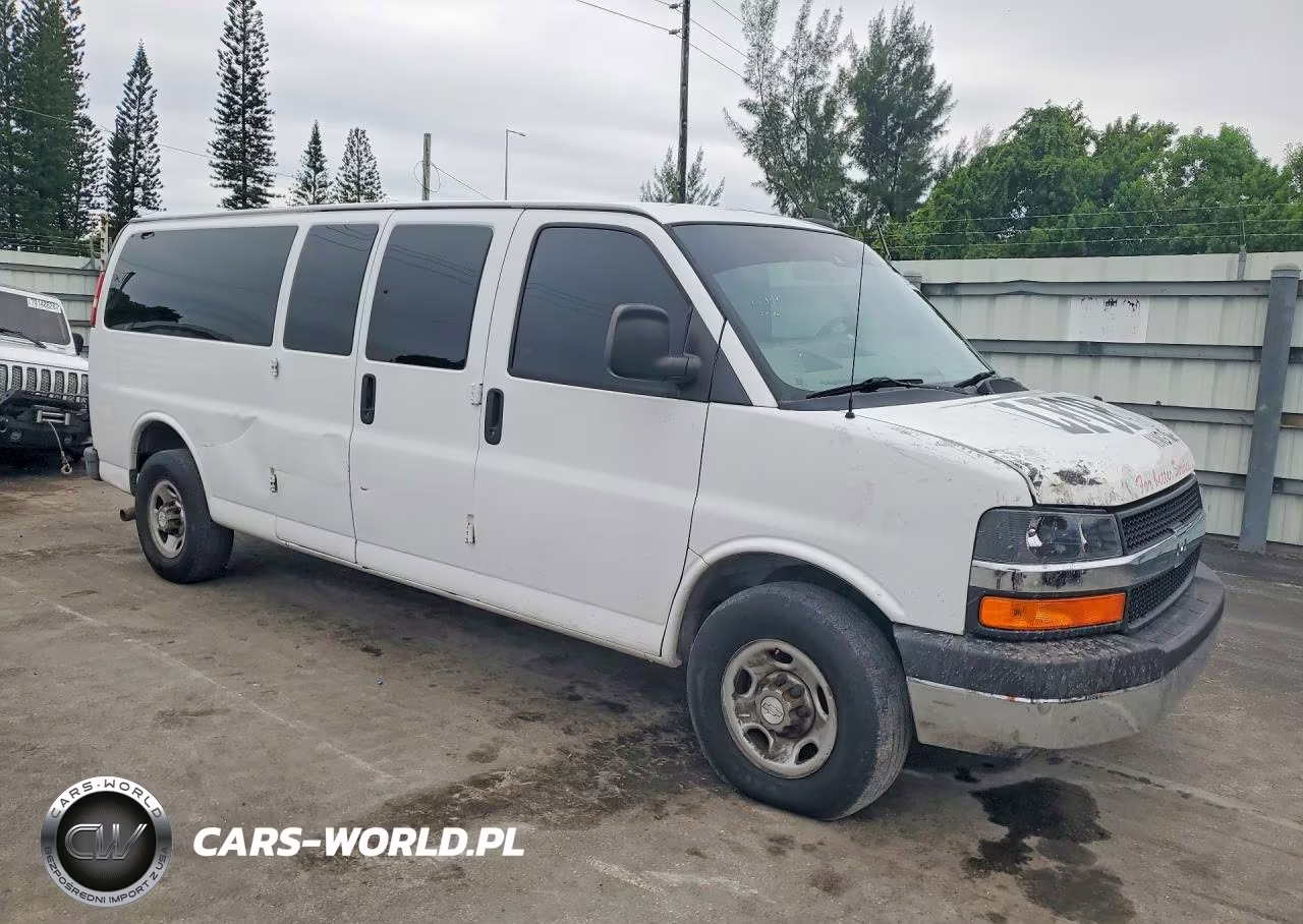 2019 Chevrolet Express G3500 Lt VIN:1GAZGPFG9K1242453 - 4