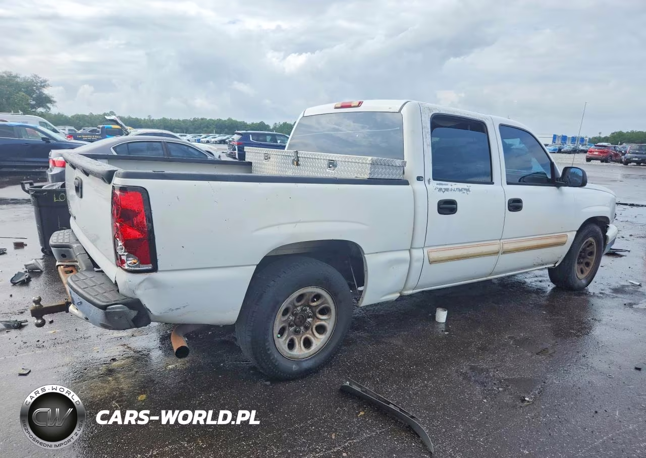 2006 Chevrolet Silverado C1500 VIN:2GCEC13V861253526 - 3