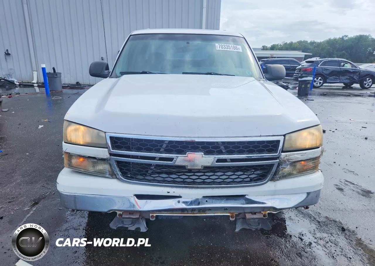 2006 Chevrolet Silverado C1500 VIN:2GCEC13V861253526 - 5