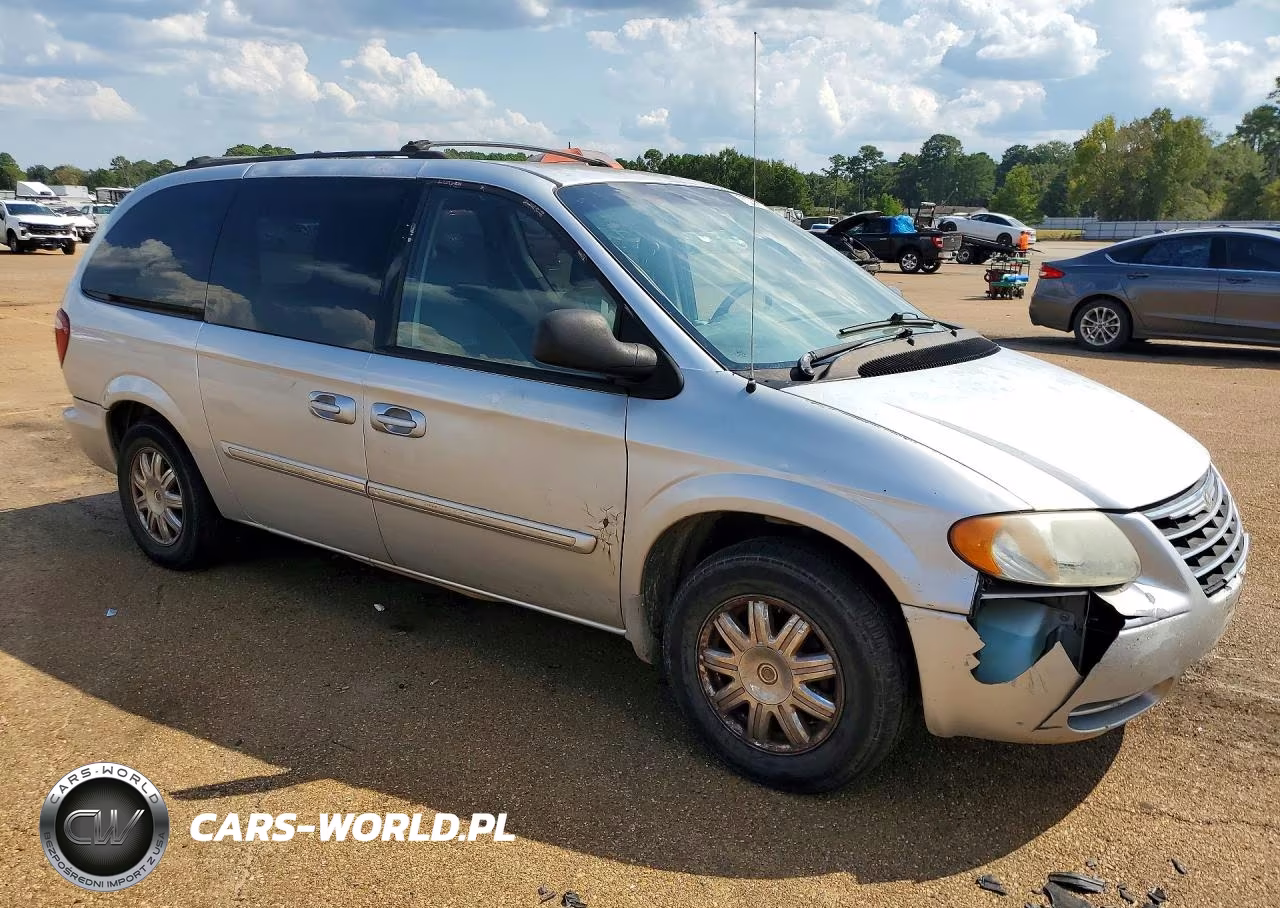 2007 Chrysler Town & Country Touring VIN:2A4GP54L17R135770 - 4