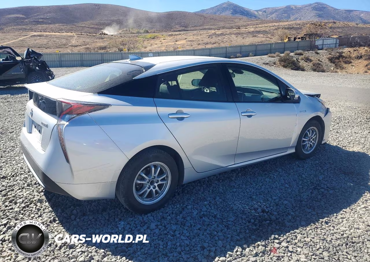 2018 Toyota Prius One VIN:JTDKBRFU8J3598212 - 3