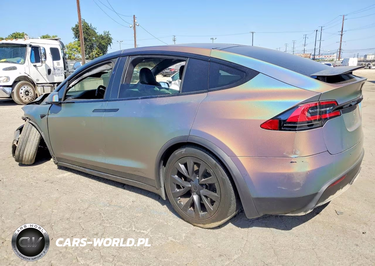 2022 Tesla Model X VIN:7SAXCBE6XNF332327 - 2