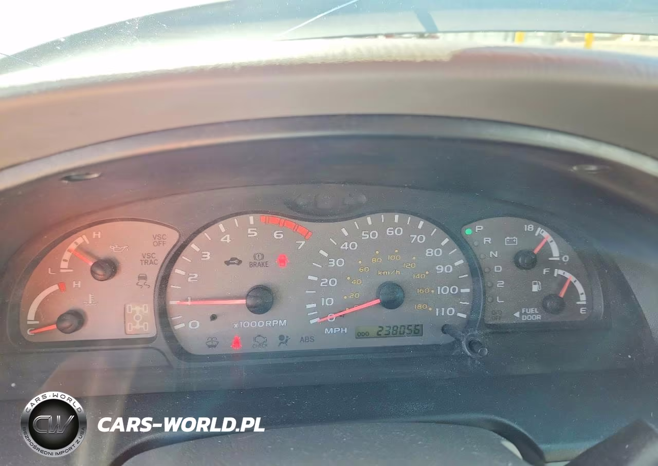 2002 Toyota Sequoia Limited VIN:5TDBT48A82S127499 - 9