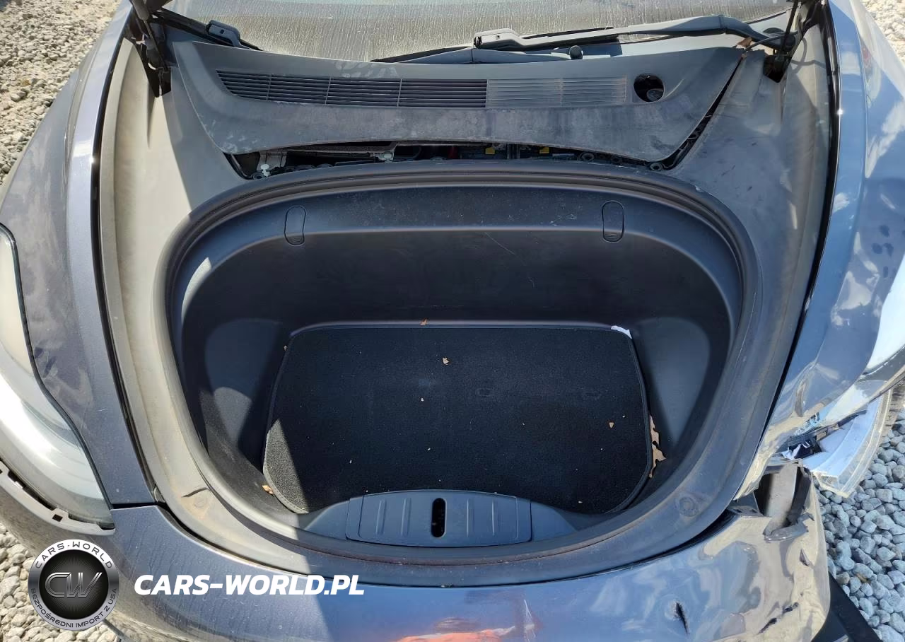 2018 Tesla Model 3 VIN:5YJ3E1EB2JF185315 - 11