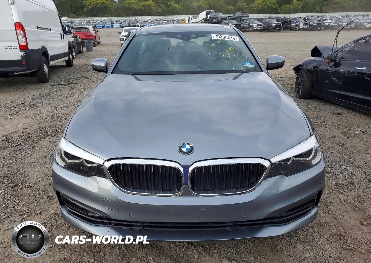 2020 BMW 530 Xi VIN:WBAJR7C04LCD10038 - 5