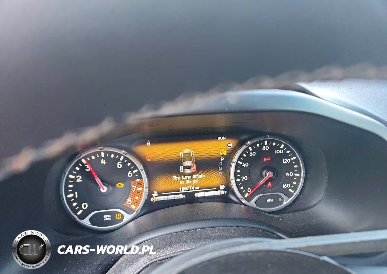 2021 Jeep Renegade Latitude VIN:ZACNJCB18MPN23449 - 9