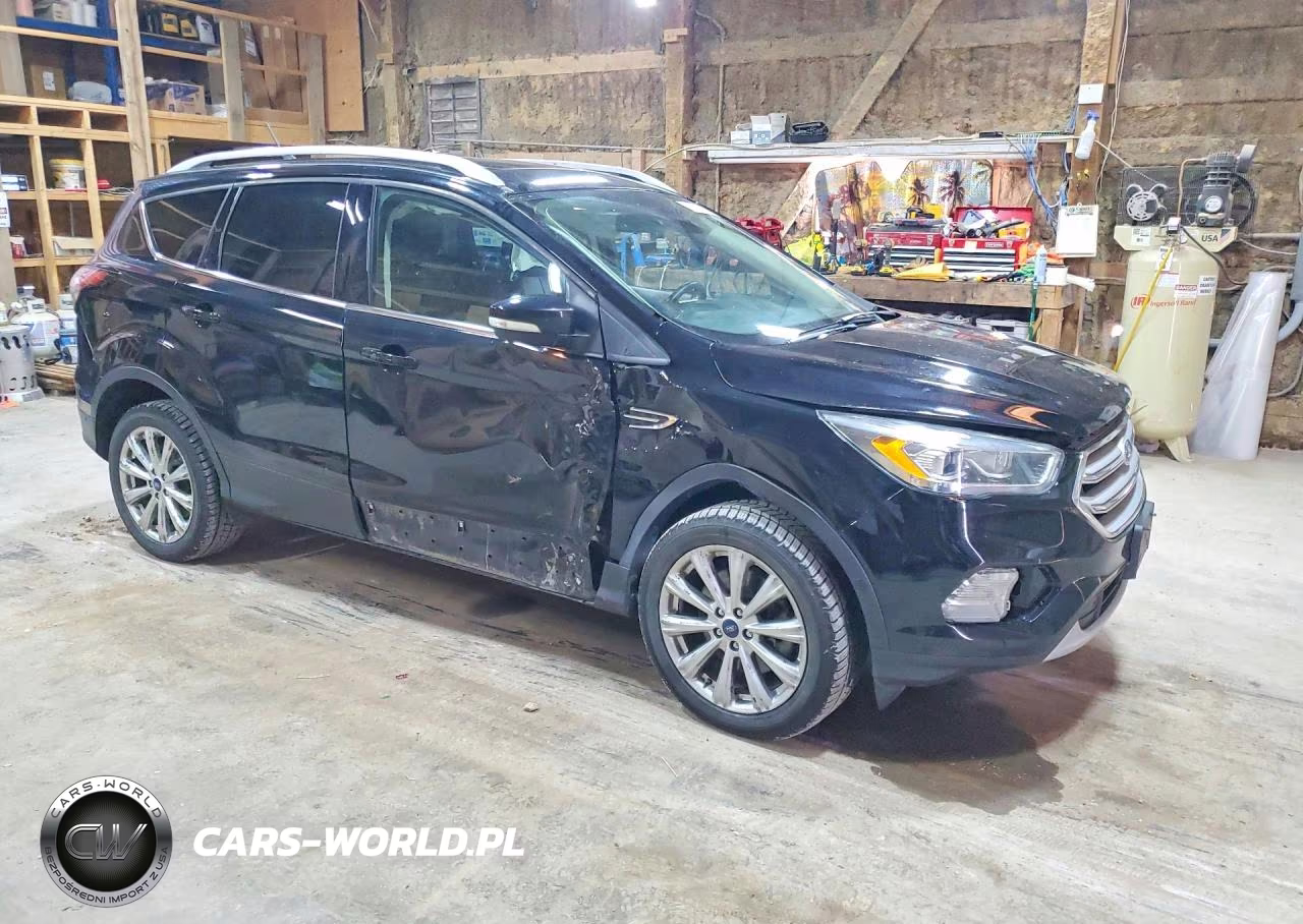 2018 Ford Escape Titanium VIN:1FMCU9J90JUA52754 - 4