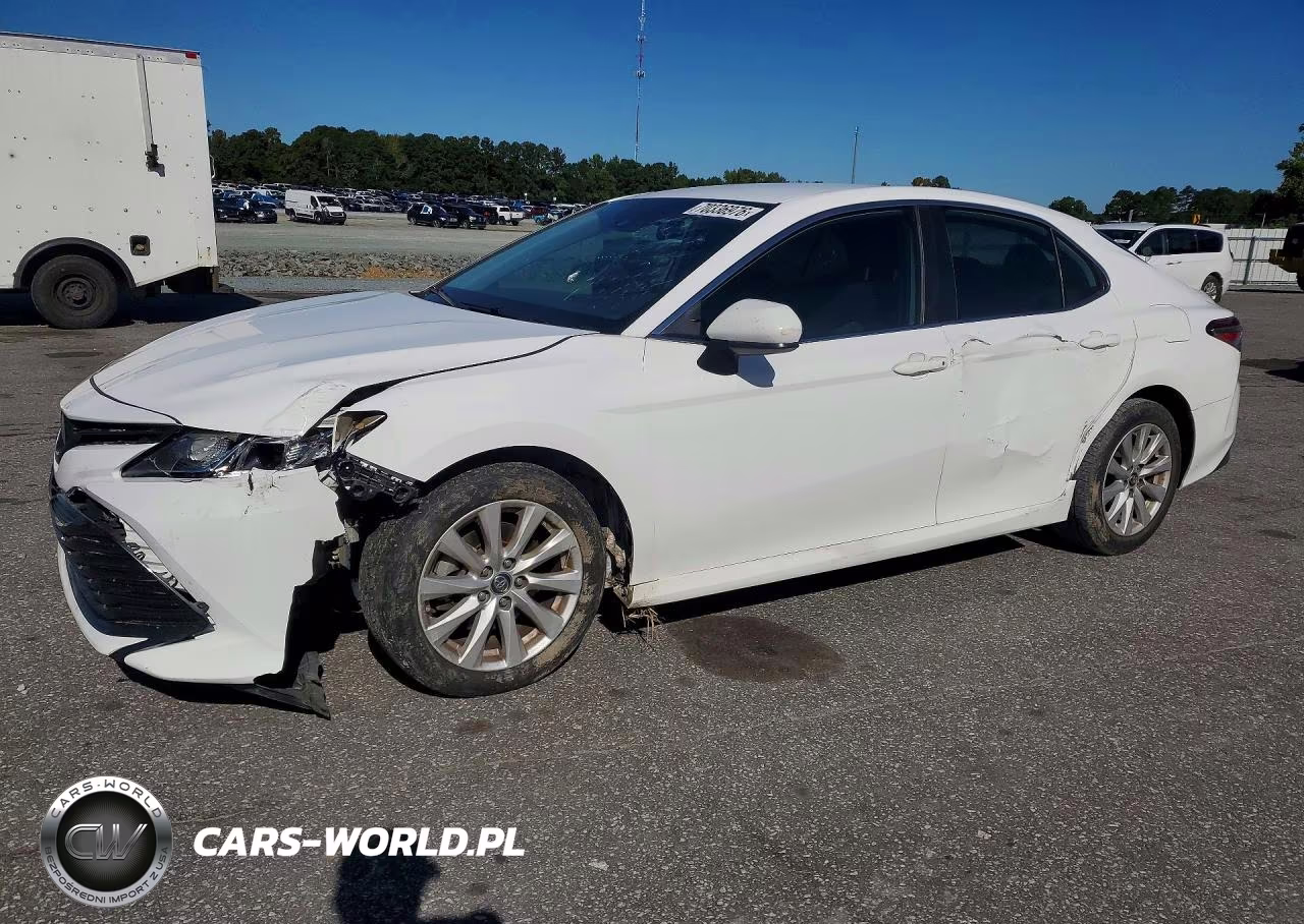 2019 Toyota Camry Le VIN:4T1B11HK1KU814649 - 1