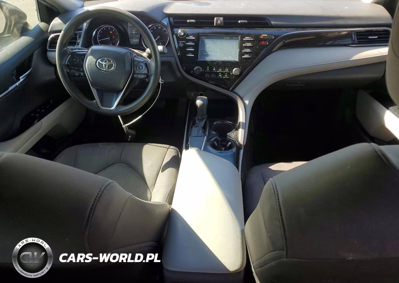 2019 Toyota Camry Le VIN:4T1B11HK1KU814649 - 8