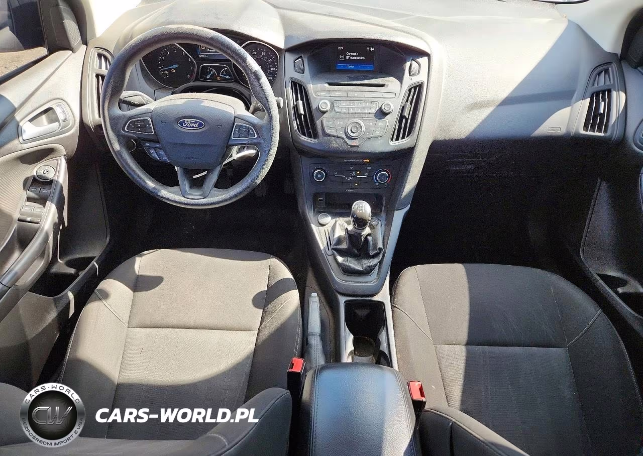 2015 Ford Focus 4D VIN:1FADP3F29FL253452 - 8