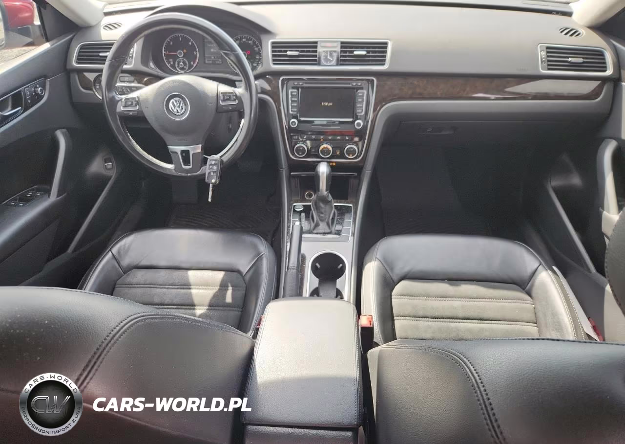 2015 Volkswagen Passat Sel VIN:1VWCV7A35FC047903 - 8