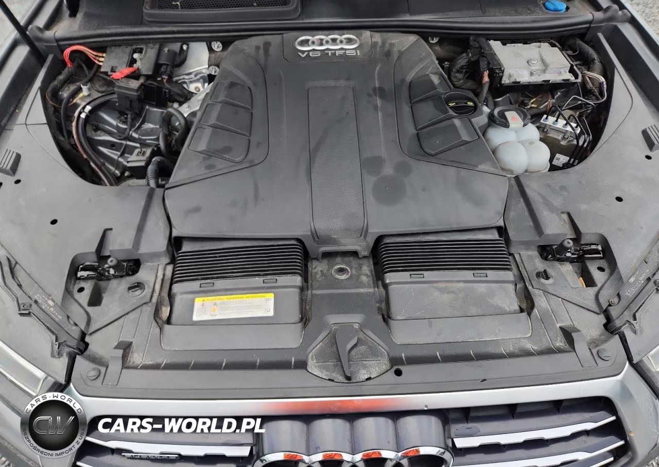 2018 Audi Q7 Technik S-Line VIN:WA1WAAF72JD015444 - 12