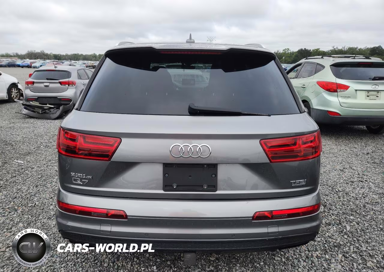 2018 Audi Q7 Technik S-Line VIN:WA1WAAF72JD015444 - 6