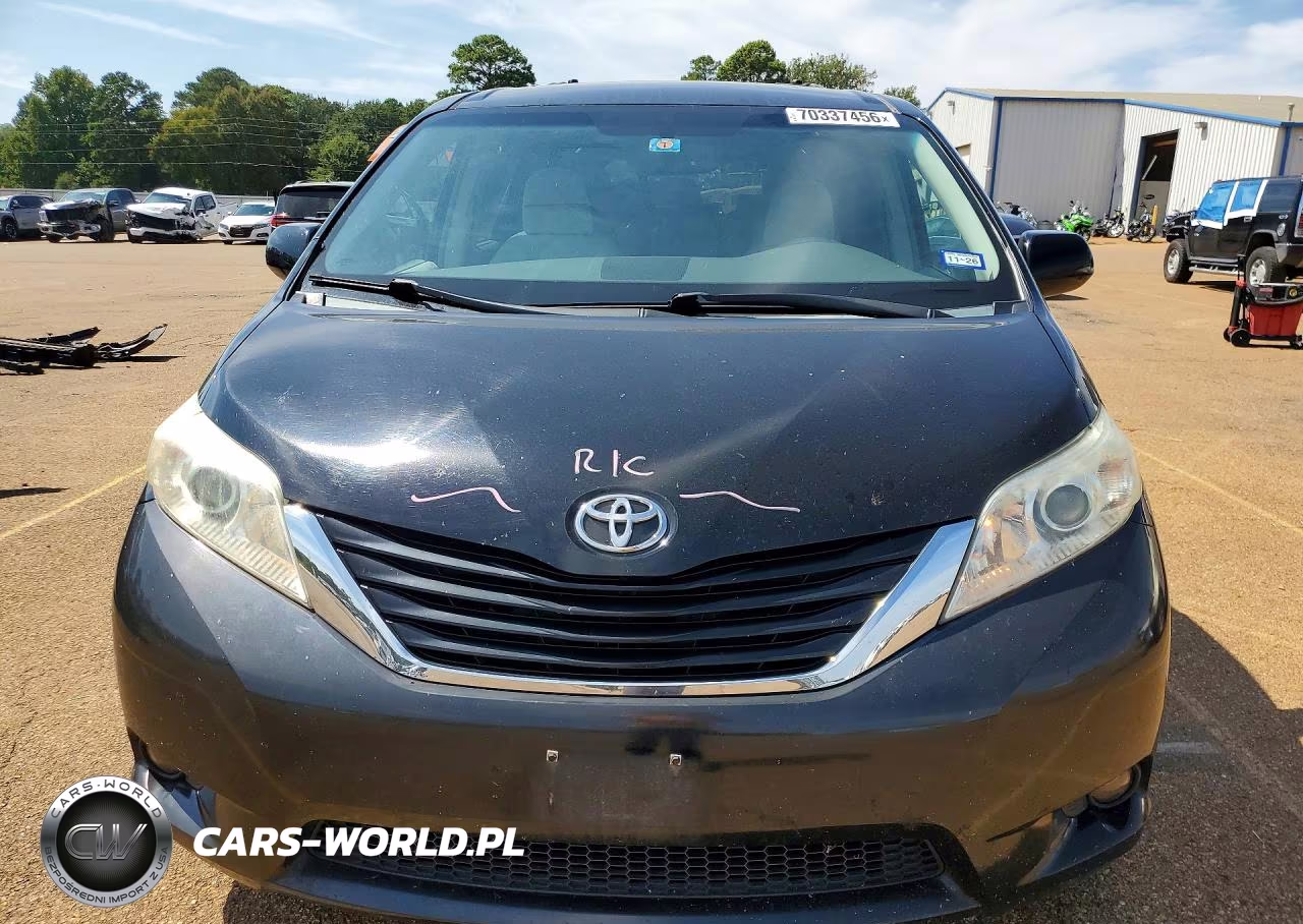 2012 Toyota Sienna Le VIN:5TDKK3DC4CS183400 - 5