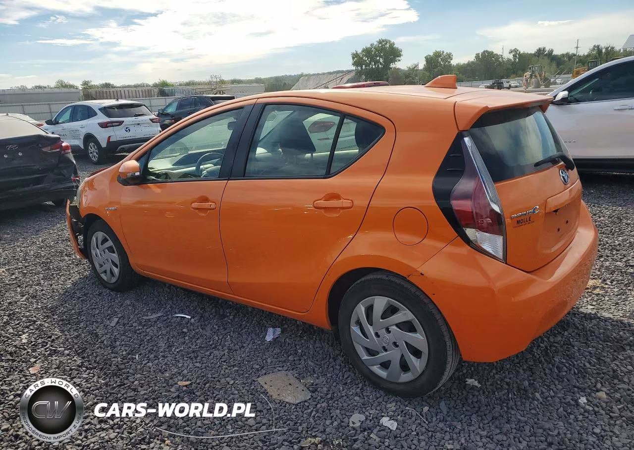 2015 Toyota Prius C Two VIN:JTDKDTB38F1088840 - 2