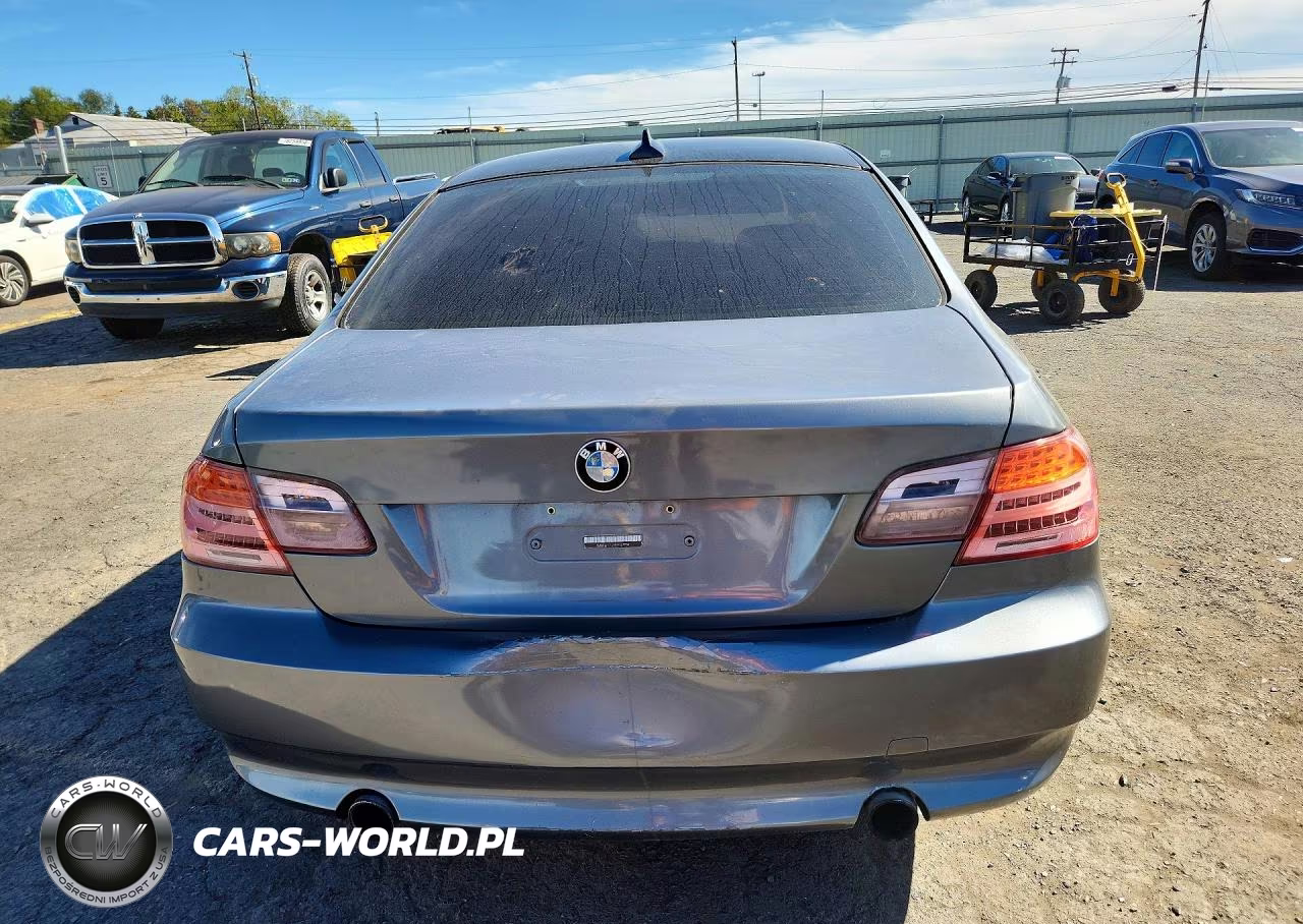 2010 BMW 335 Xi VIN:WBAWC7C50AE271109 - 6