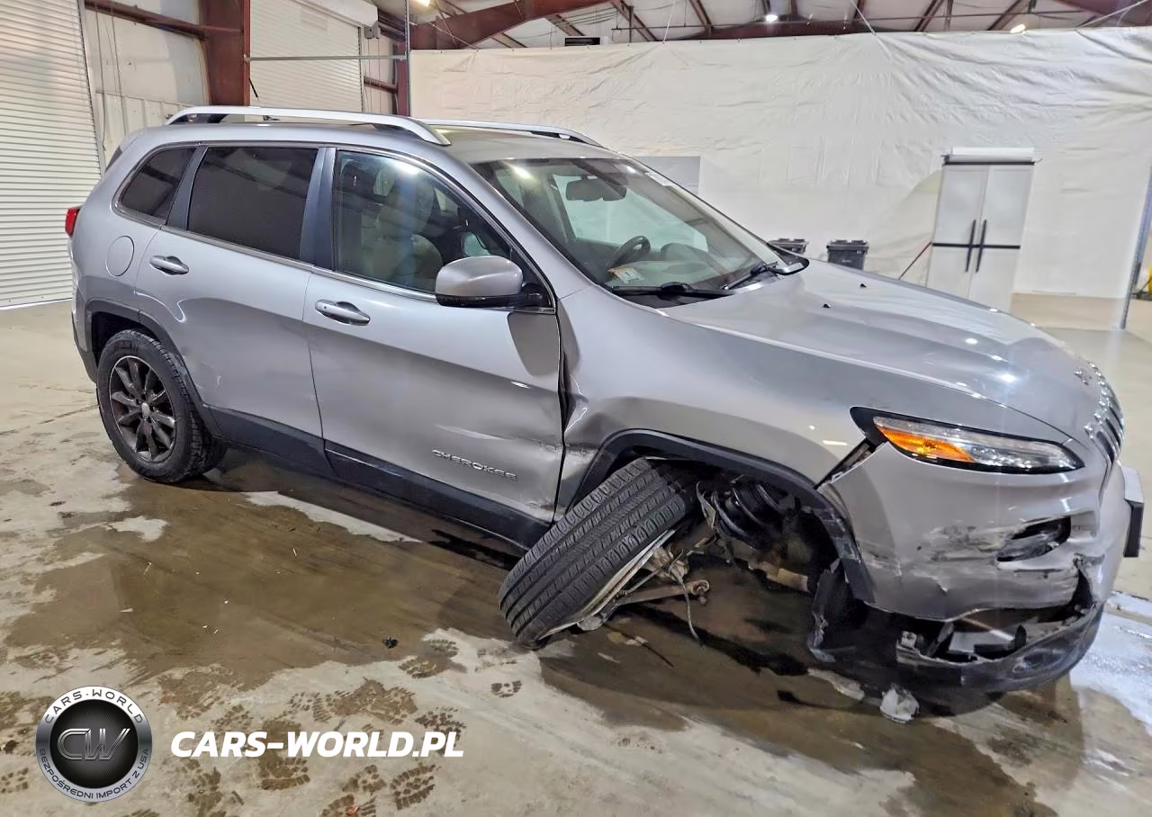 2015 Jeep Cherokee Limited VIN:1C4PJMDS8FW510567 - 4