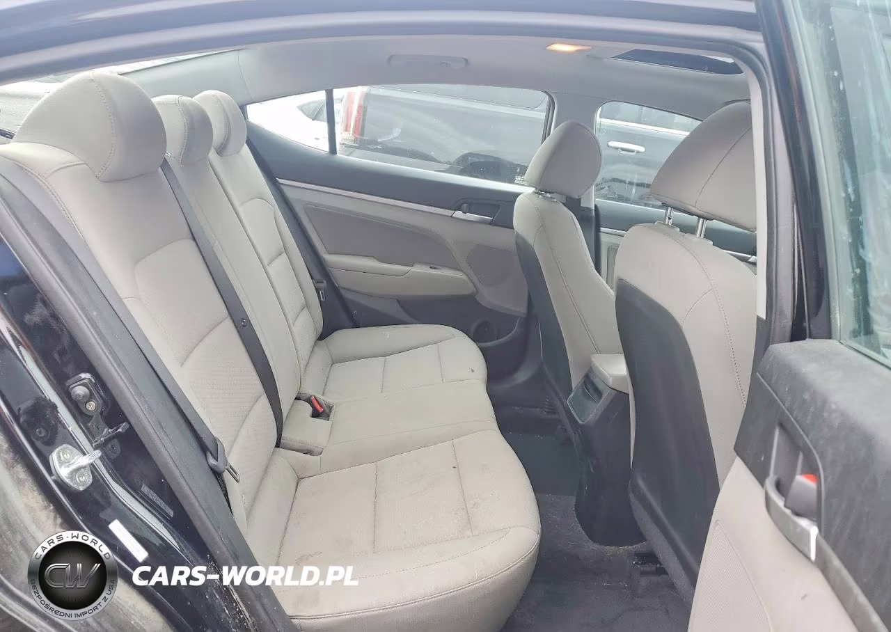 2019 Hyundai Elantra Value Edition VIN:KMHD84LF8KU848488 - 10