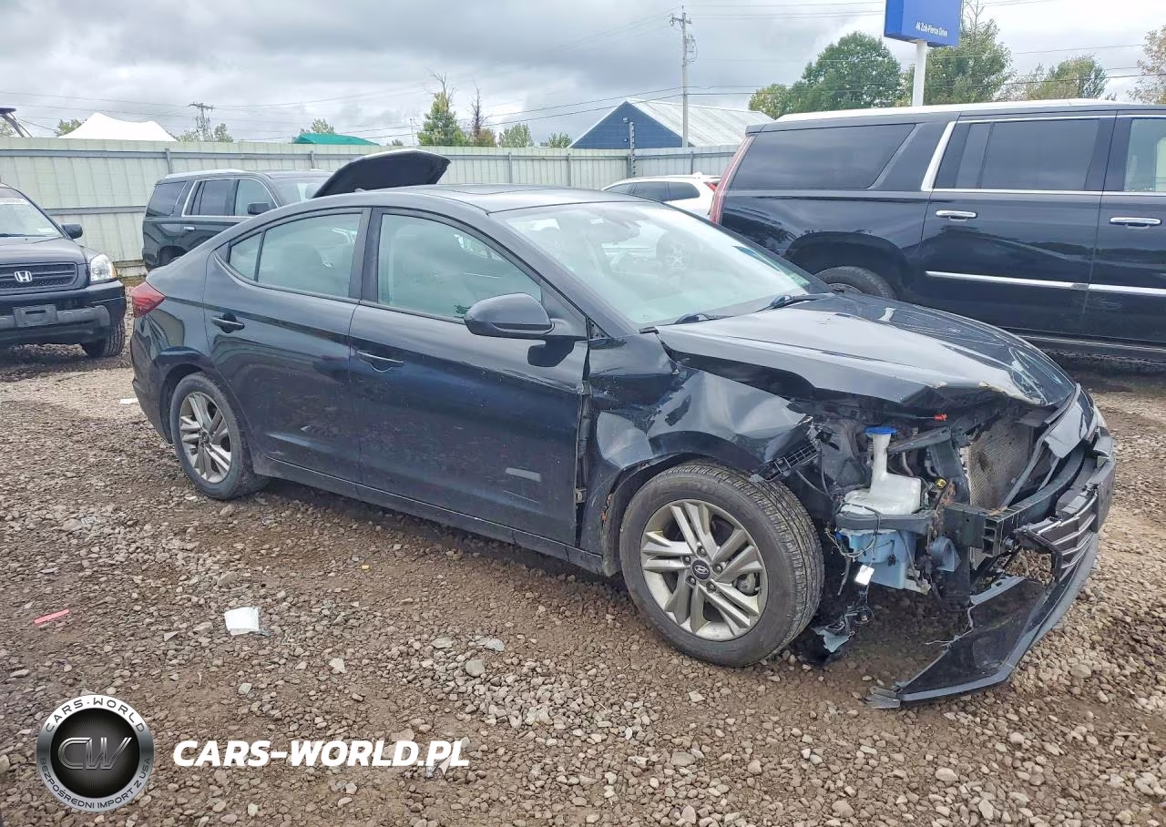 2019 Hyundai Elantra Value Edition VIN:KMHD84LF8KU848488 - 4