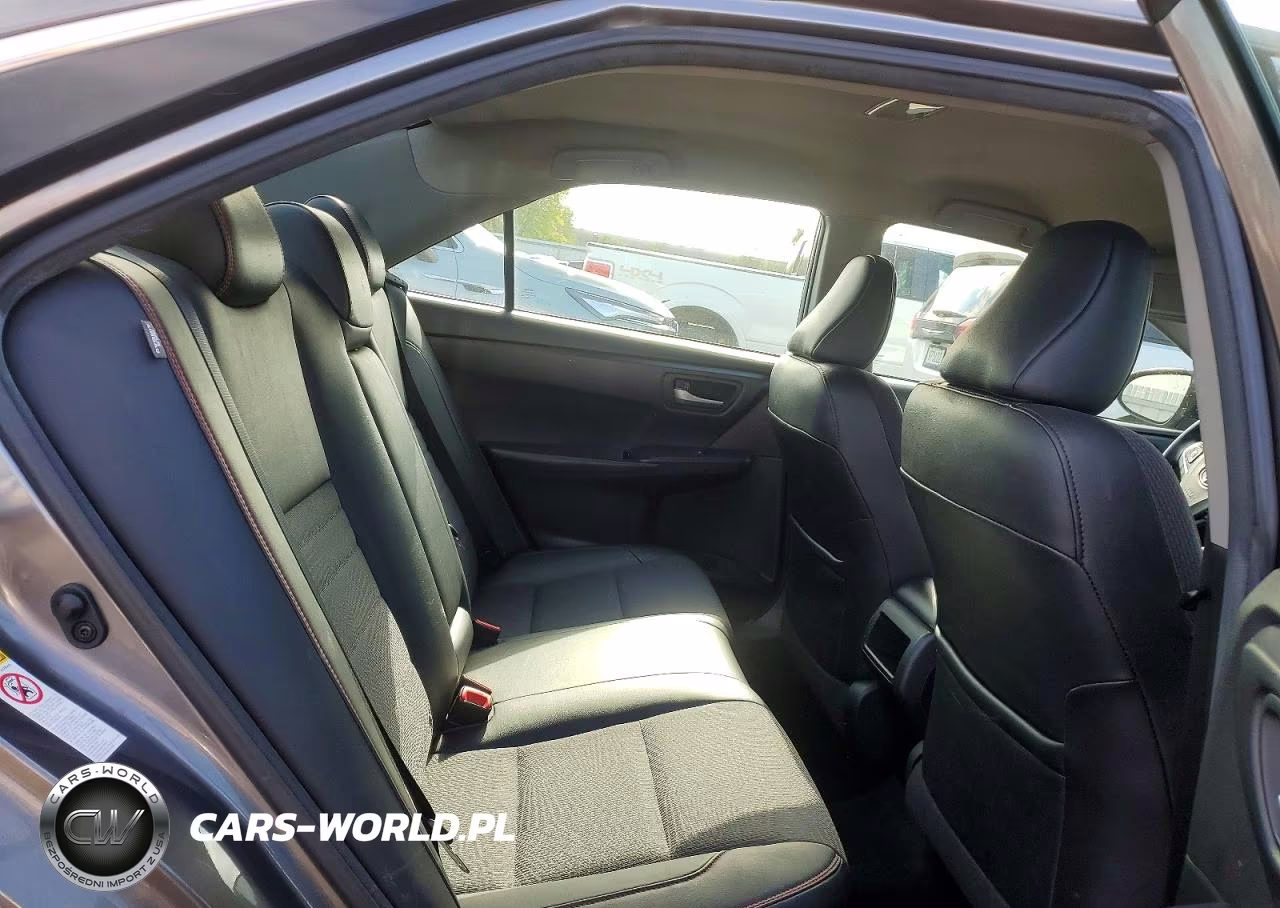 2017 Toyota Camry Se VIN:4T1BF1FK4HU764682 - 10
