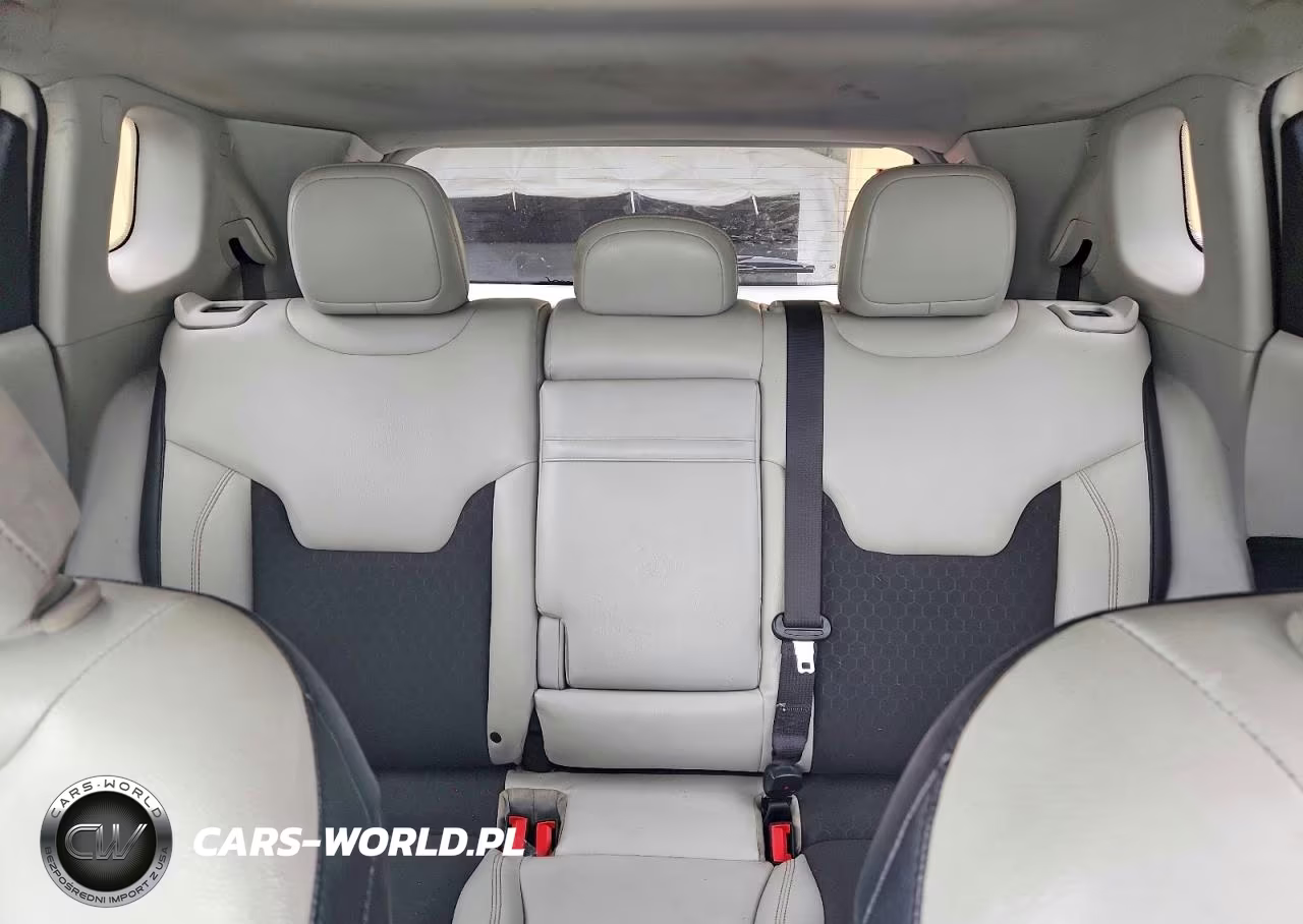 2018 Jeep Compass Latitude VIN:3C4NJCBB7JT487141 - 10
