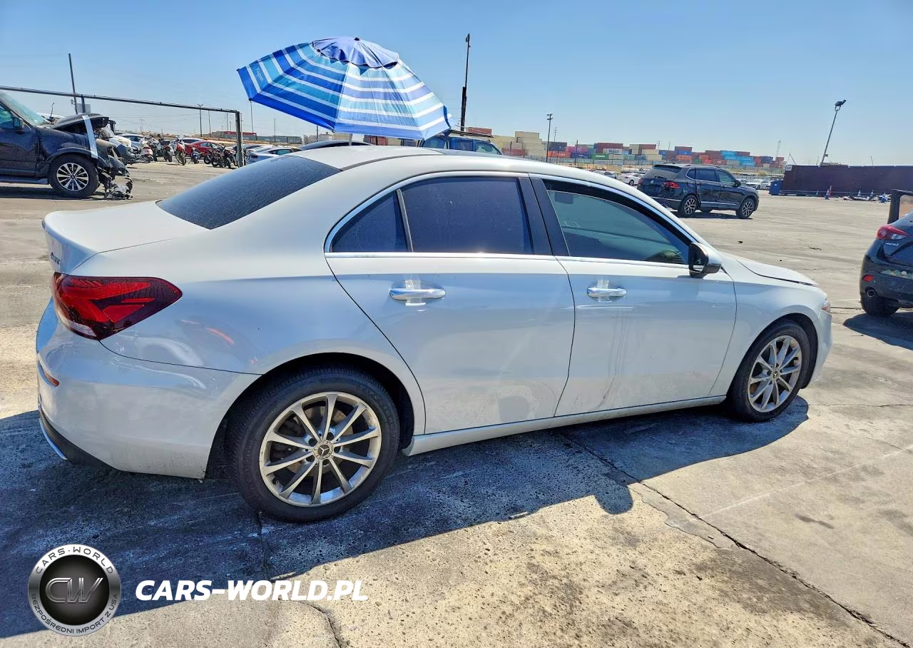 2020 Mercedes-Benz A 220 4Matic VIN:WDD3G4FB9LW039413 - 3