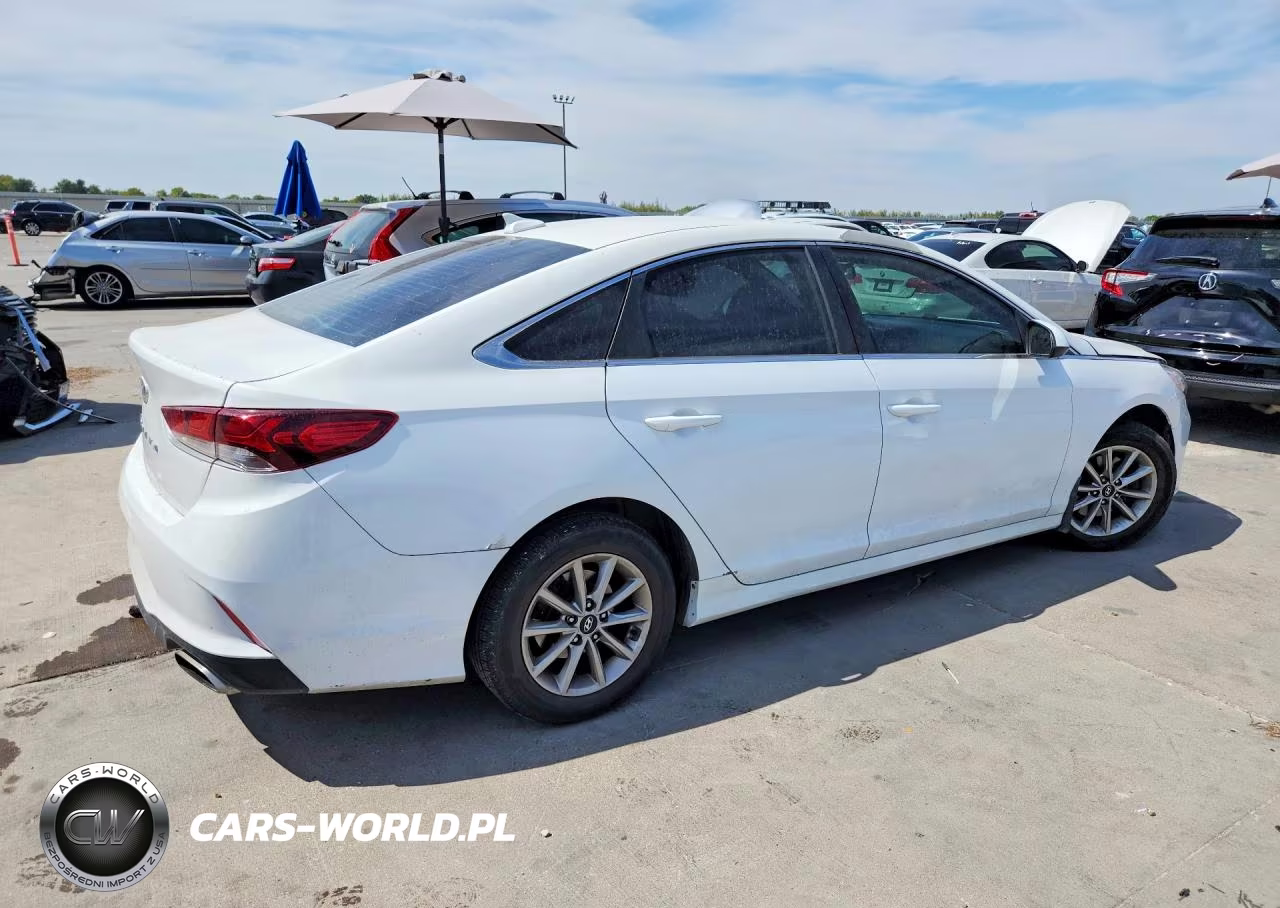 2018 Hyundai Sonata Se VIN:5NPE24AF8JH685573 - 3