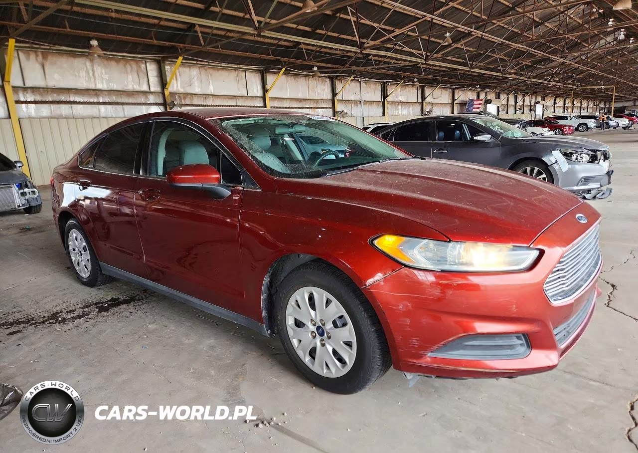 2014 Ford Fusion S VIN:3FA6P0G75ER337656 - 4