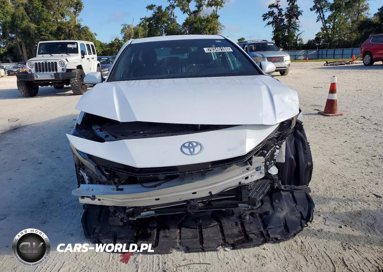 2026 Toyota Camry Se VIN:4T1DAACKXTU673582 - 5