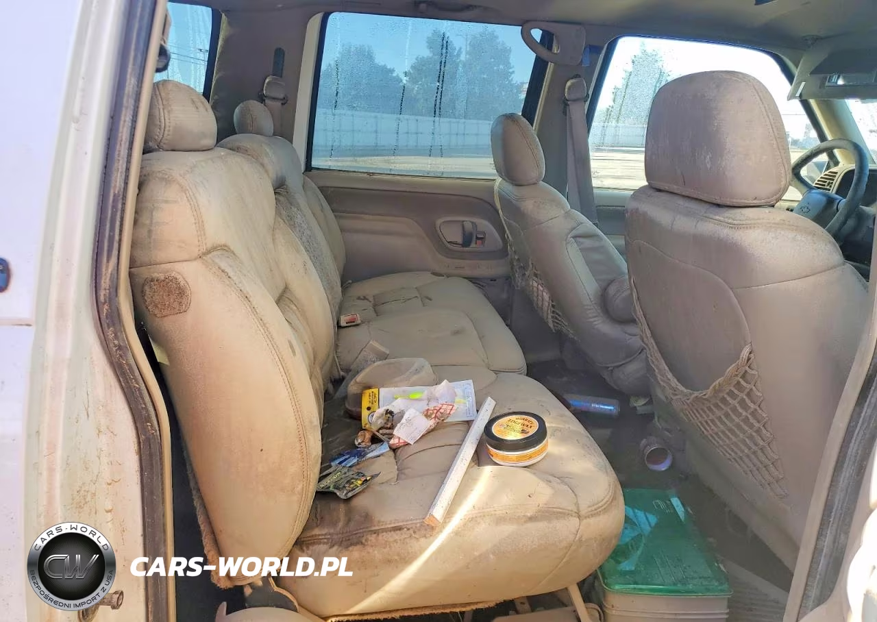 1999 Chevrolet Suburban K1500 VIN:3GNFK16R8XG109285 - 11