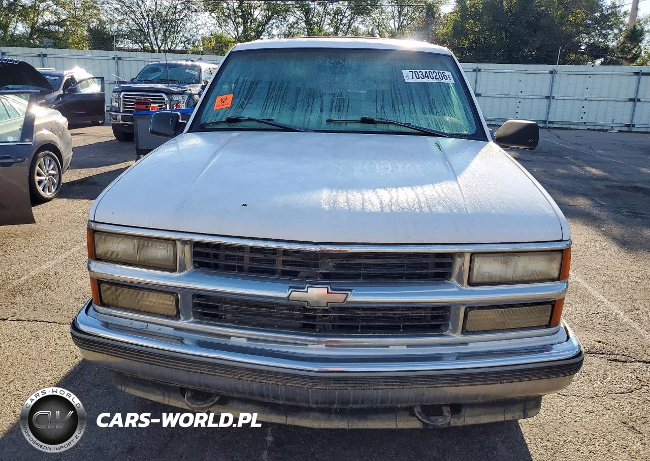 1999 Chevrolet Suburban K1500 VIN:3GNFK16R8XG109285 - 5