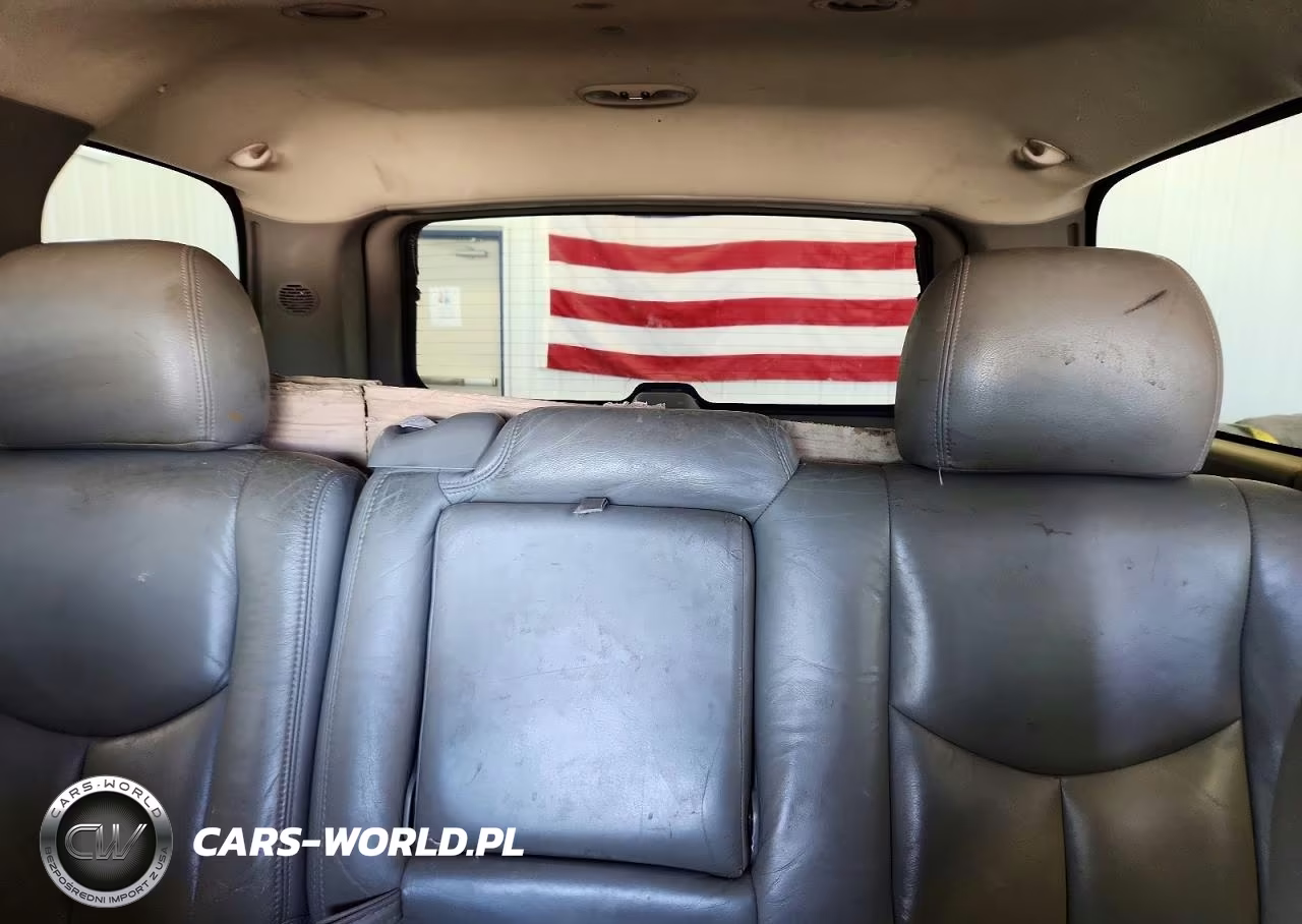 2003 Chevrolet Tahoe C1500 VIN:1GNEC13Z73J199096 - 10