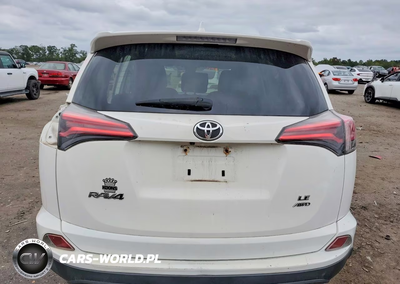 2018 Toyota Rav4 Le VIN:JTMBFREV1JD252396 - 6