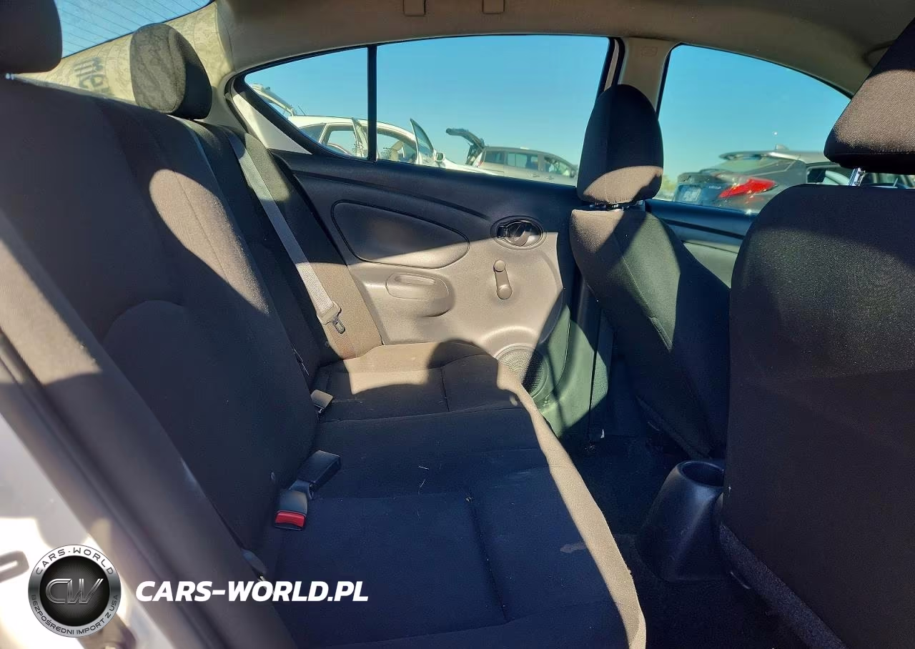2019 Nissan Versa S Plus VIN:3N1CN7AP2KL814856 - 10