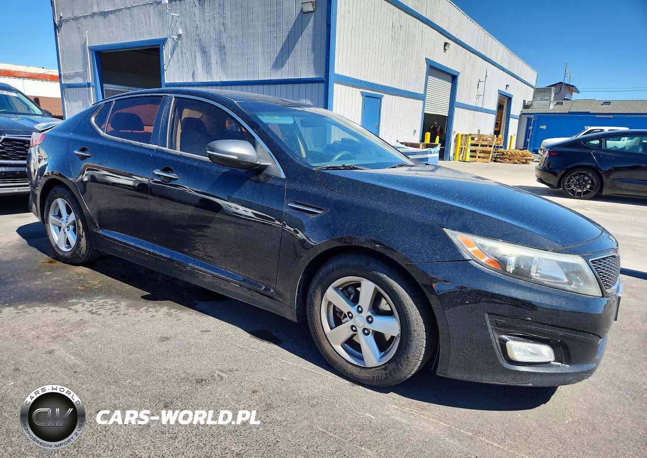 2015 Kia Optima Lx VIN:5XXGM4A78FG483086 - 4