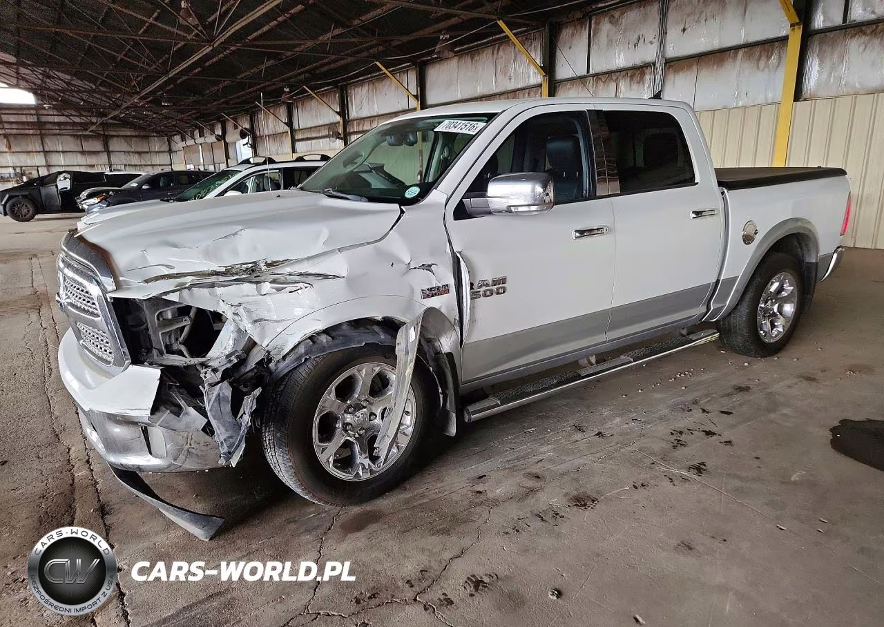 2015 Ram 1500 Laramie VIN:1C6RR7NT0FS557813 - 1