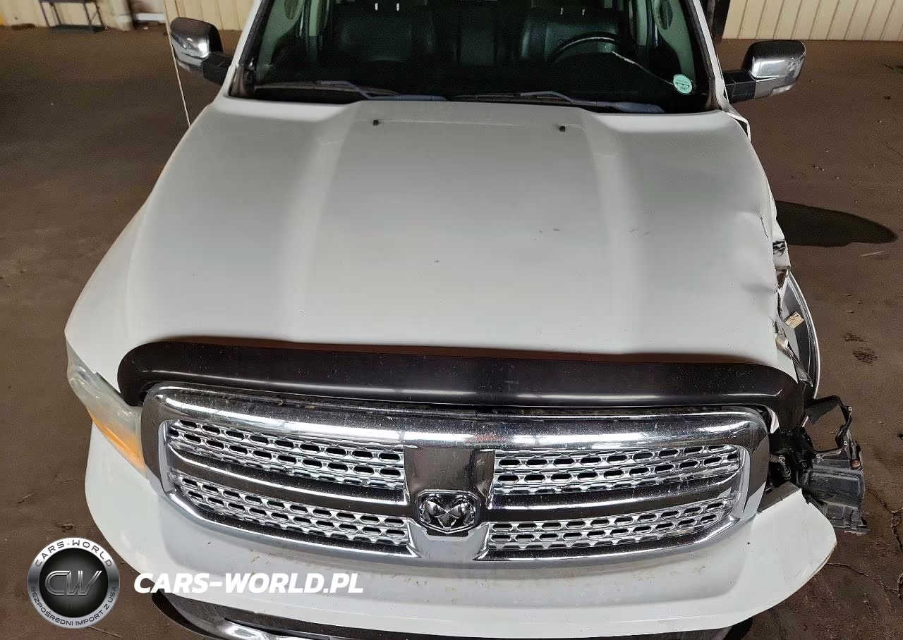 2015 Ram 1500 Laramie VIN:1C6RR7NT0FS557813 - 11