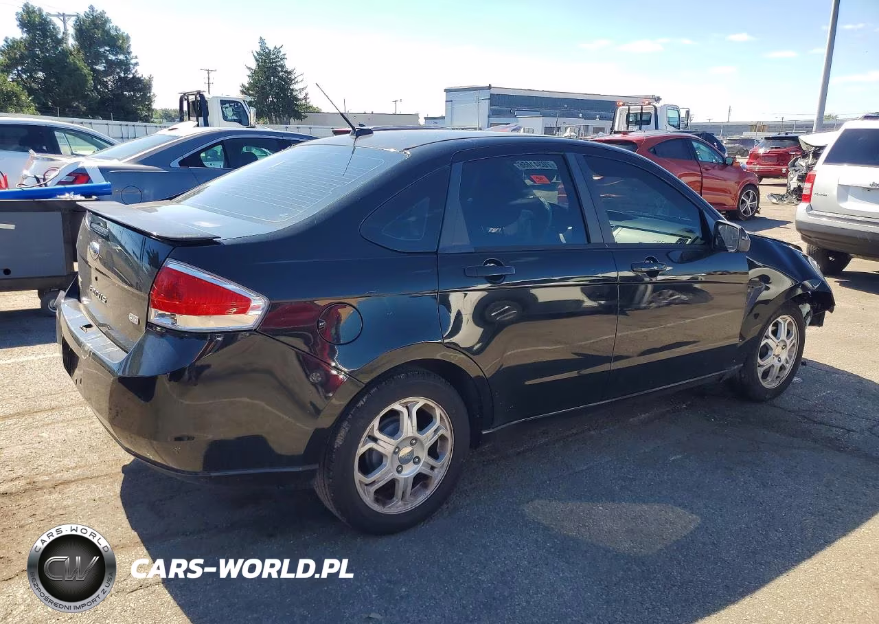 2008 Ford Focus Se VIN:1FAHP35N08W233346 - 3