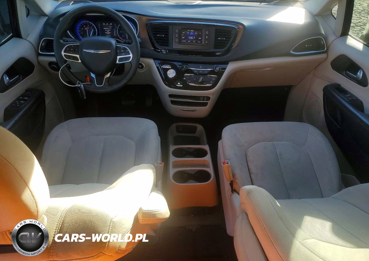 2017 Chrysler Pacifica Lx VIN:2C4RC1CG1HR505687 - 8