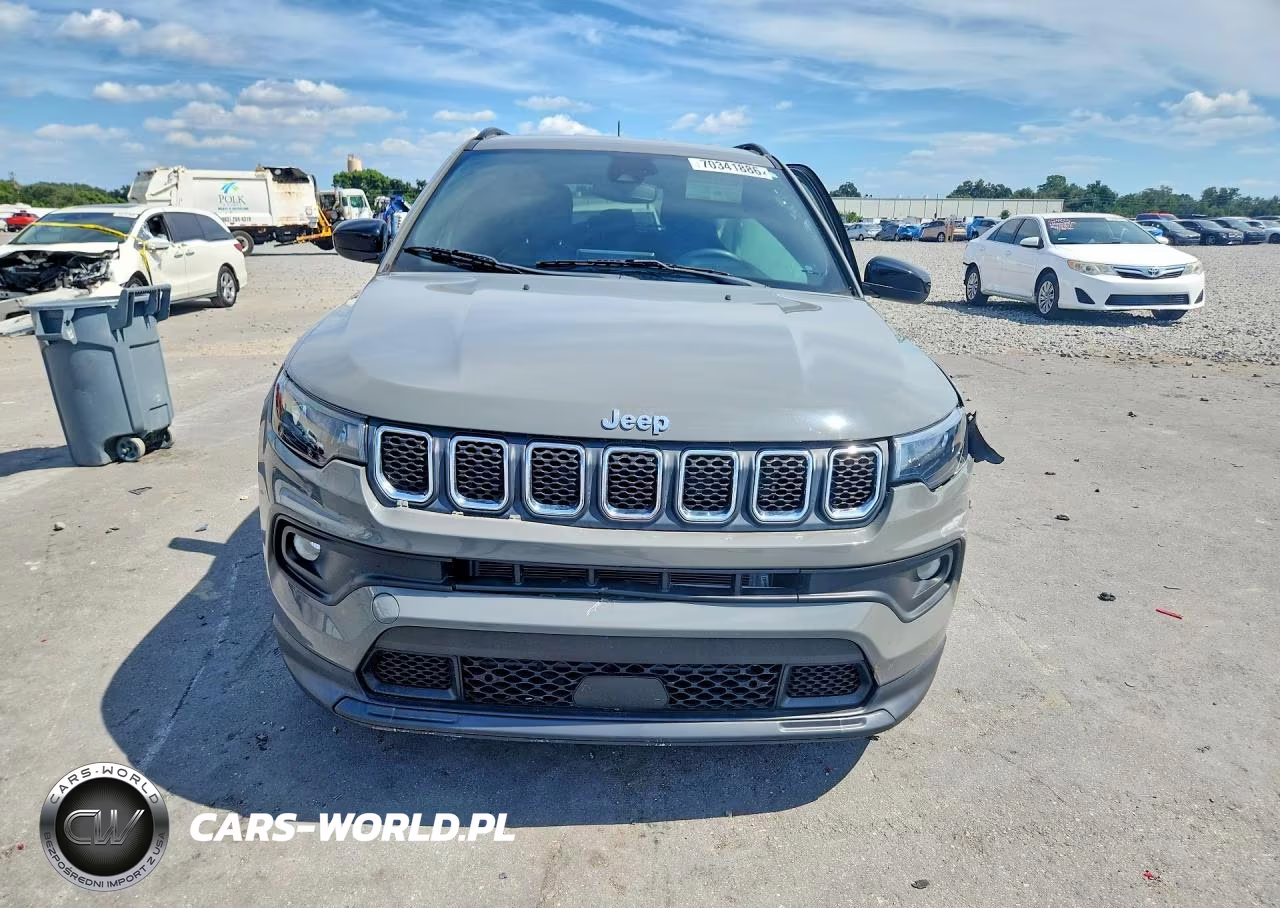 2023 Jeep Compass Latitude VIN:3C4NJDBN7PT553907 - 5