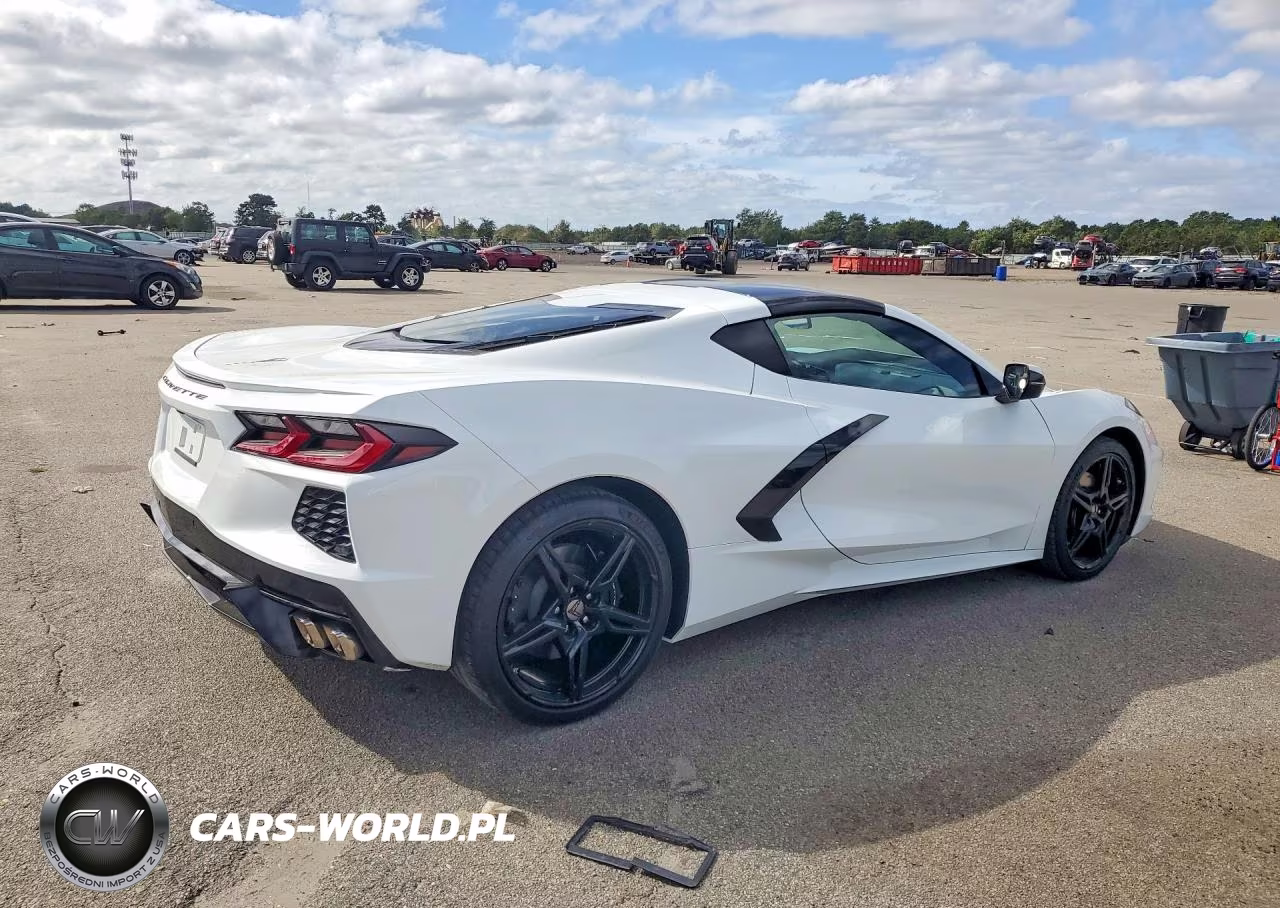 2021 Chevrolet Corvette Stingray 1Lt VIN:1G1YA2D46M5123005 - 3
