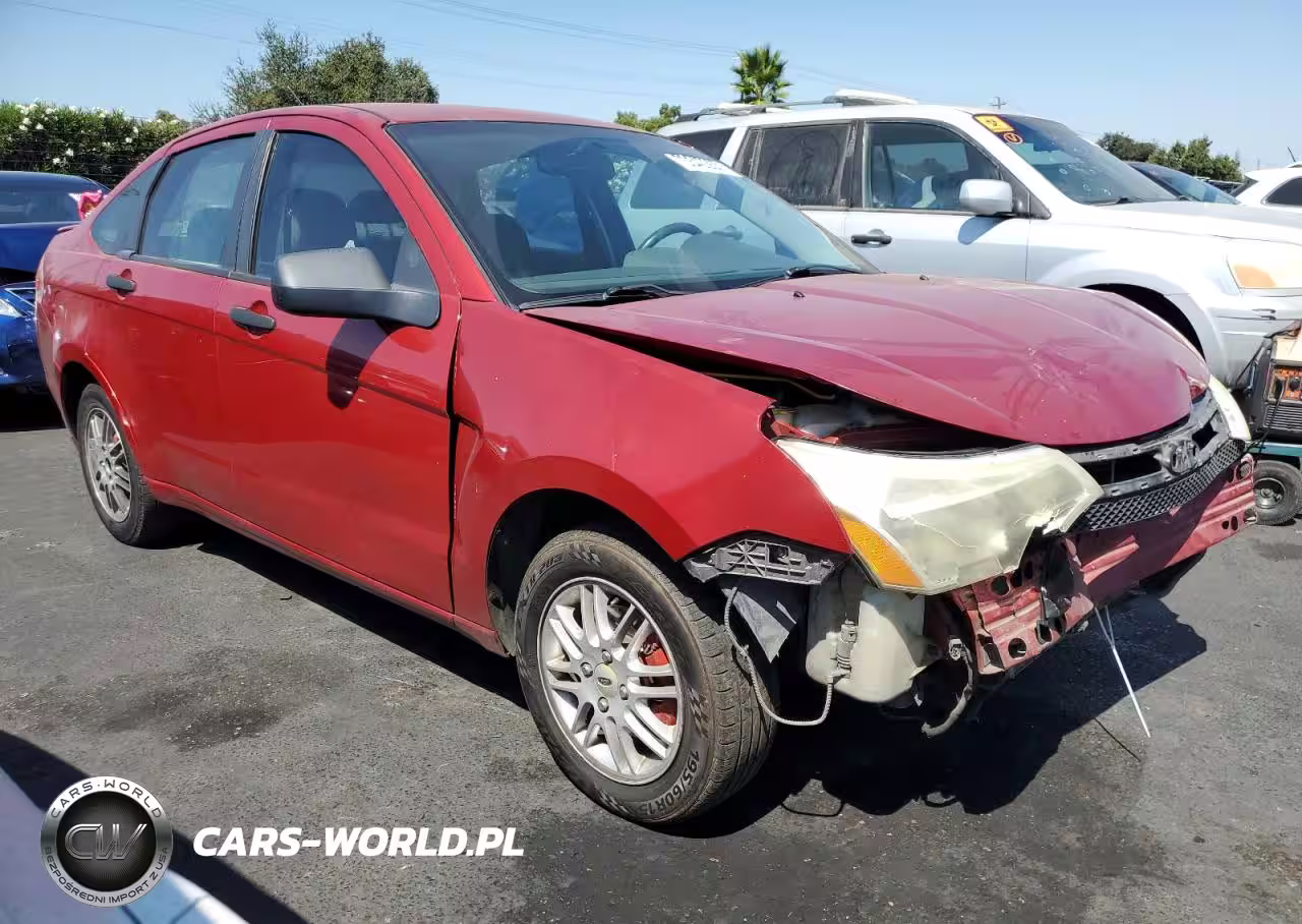 2010 Ford Focus Se VIN:1FAHP3FNXAW260879 - 4